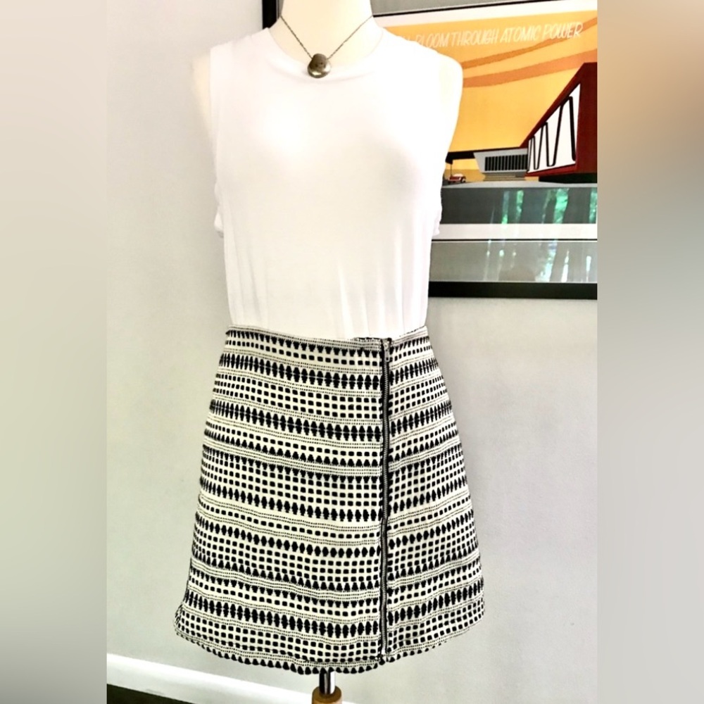 New Eight Sixty Anthropologie Texture Knit Zipper Mini Skirt Black Cream M